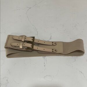 Super Cute Talbots Beige and Cream Stretchy Belt
